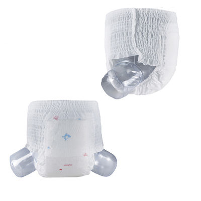 L'alto assorbimento 640ml tira sul pannolino del bambino
